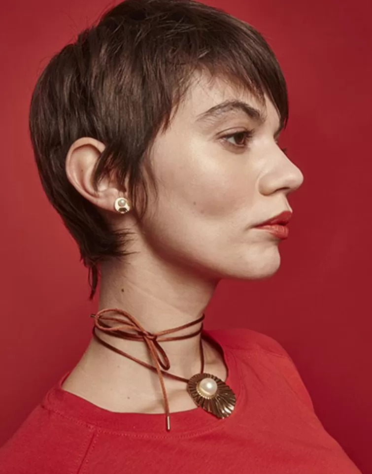 Colgantes Con Cadena | Majorica Collar Le Palm En Acero Dorado Con Perla Blanca Y Cordon De Seda Marron